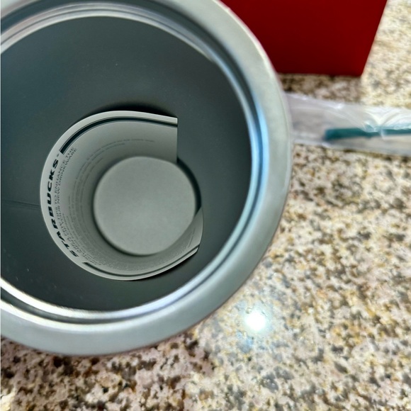 Hard to find 2021 limited addition Starbucks ss - Picture 5 of 7